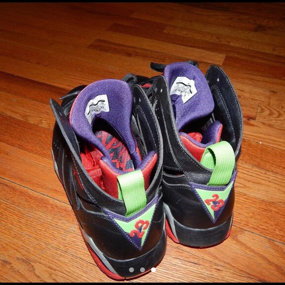 Jordan Marvin the Martian Retro 7 - Picture 3 of 3